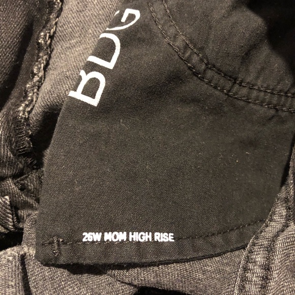 UO BDG mom high rise jean shorts - Picture 4 of 4